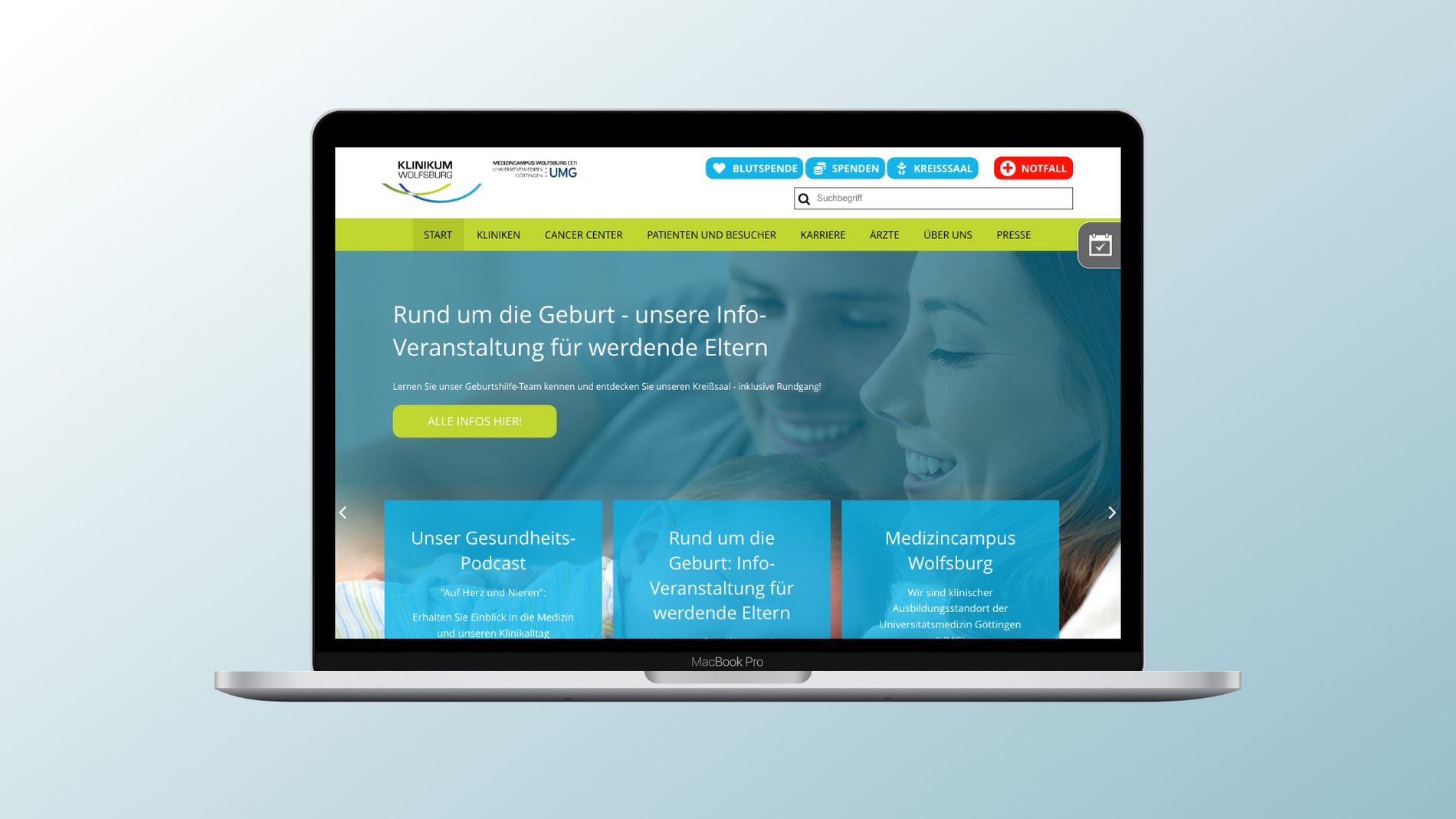 Laptop mit einem Screenshot des Internetauftritts des Klinikum Wolfsburg.